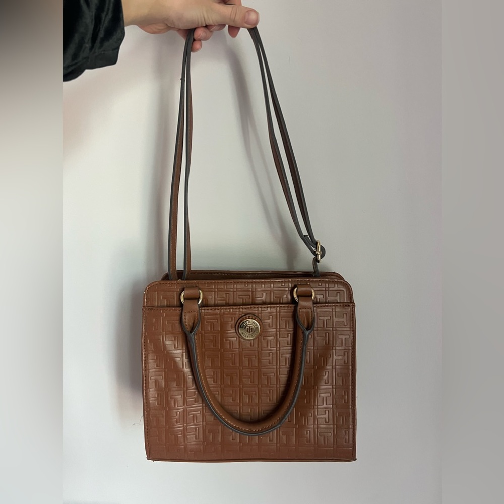 Tommy Hilfiger Brown Shoulder Bag